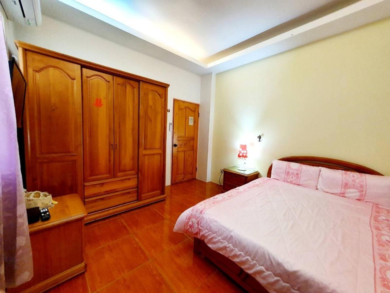 Yilan Xiang Feng Homestay Уцзе Экстерьер фото