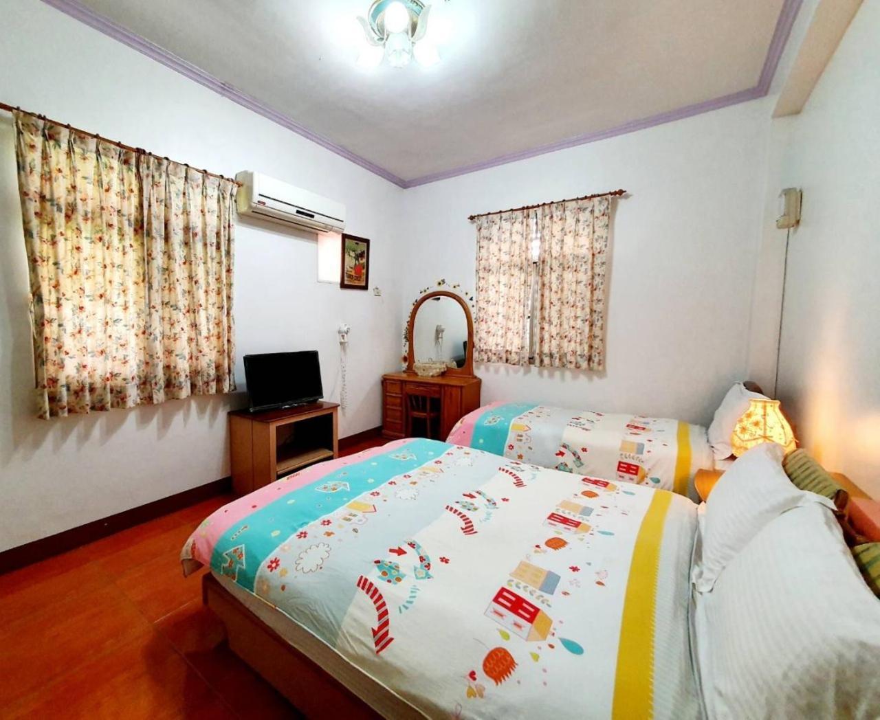 Yilan Xiang Feng Homestay Уцзе Экстерьер фото