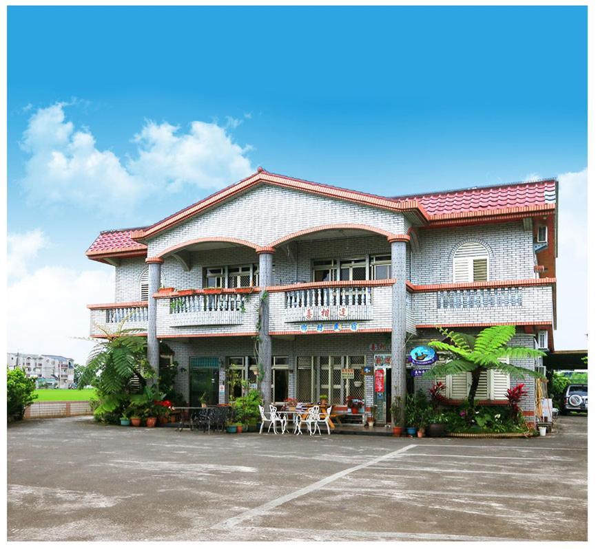 Yilan Xiang Feng Homestay Уцзе Экстерьер фото